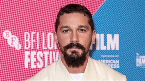 Vidéo Exclusif Shia Labeouf Et Sa Compagne Fka Twigs Ont Passé La Matinée Ensemble à Los