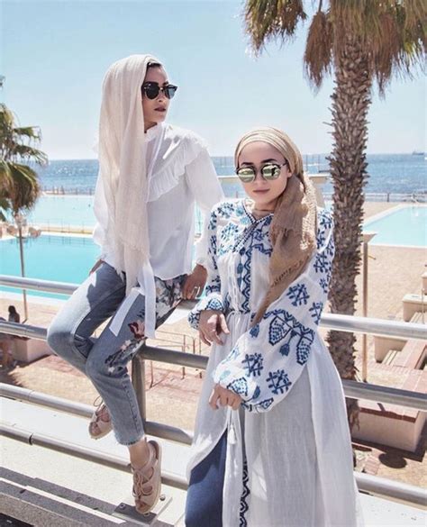 Perfect Ways To Wear Beach Outfit For Hijabis Hijab Style