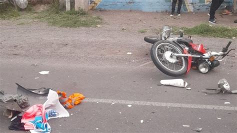 Violento Choque Entre Un Remis Y Una Moto En Chimbas Diario La