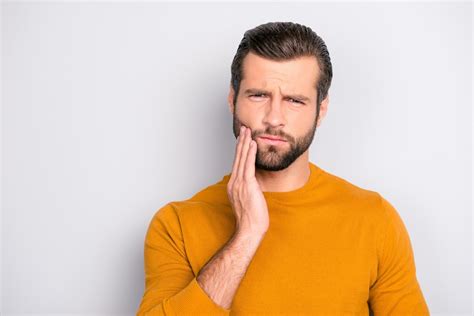 LES PARODONTITES DÉCHAUSSEMENT DES DENTS