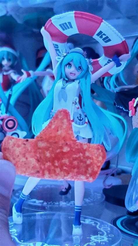 Dorito Boat Ranimefigures