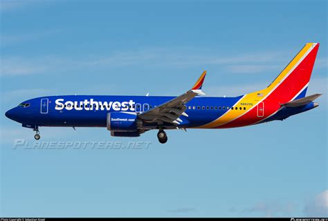 N8829Q Southwest Airlines Boeing 737 8 MAX Photo By Sebastian Kissel