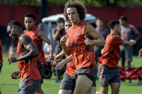 Rodrigo Caio Filipe Luís David Luiz Marcos Paulo Igor Jesus