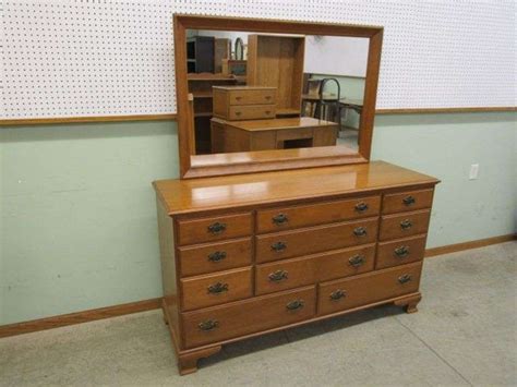 Ethan Allen Maple Drawer Dresser W Mirror Oberman Auctions