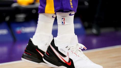 LeBron James' New Nike Sneakers Drop in Familiar Colorways - Sports Illustrated FanNation Kicks ...