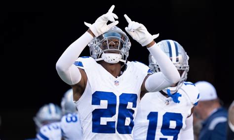 Dallas Cowboys' DaRon Bland Reveals Playing Receiver in High School Key to Pick-Six Prowess ...