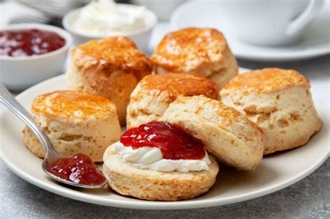 10 Traditional Scottish Desserts - Insanely Good