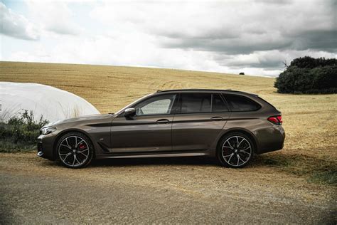 Bmw Er Touring G Lci Sechszylinder Finale In Alvitgrau