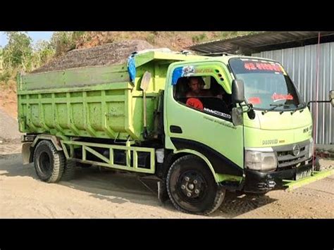 Mobil Truk Hino DUTRO X Power Jomplang Pasir Di Penampungan Pasir YouTube