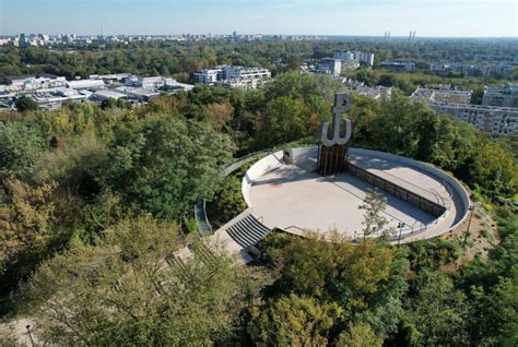 Park Akcji Burza w Warszawie Roztacza się stąd piękny widok Chillizet