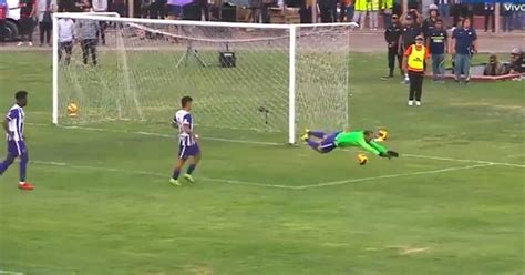 Alianza Lima Vs Ayaucho Fc Hernán Barcos Y La Particular Manera De