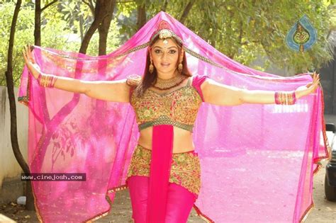 Aarthi Agarwal New Stills Photo 32 Of 65