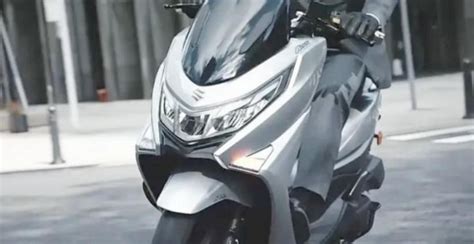 Suzuki Burgman 150 Skutik Pendatang Baru Siap Jadi Pesaing Pcx Dan Nmax