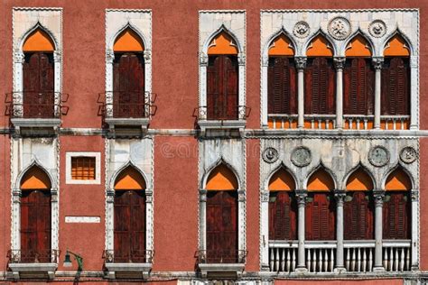 Janelas Tradicionais Venezianas Detalhes Arquitet Nicos De Fundo