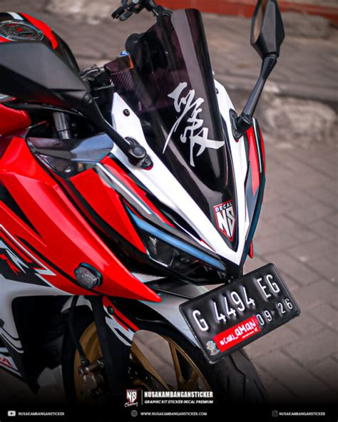 Desain Stiker Honda CBR 150R All New Kanji Putih Merah Fullbody