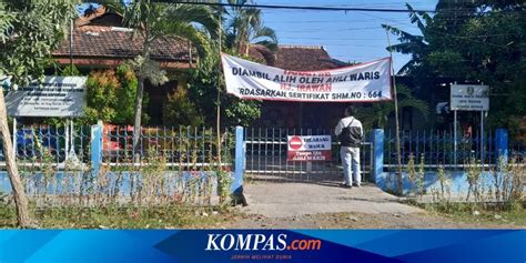 Warga Segel Kantor Uptd Dinas Pendidikan Situbondo Gara Gara Sengketa Lahan