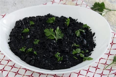 Risotto Al Nero Di Seppia La Ricetta Del Grande Classico Di Mare