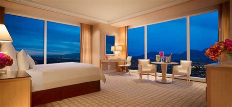 The Wynn | Las Vegas Honeymoon | Honeymoon Dreams