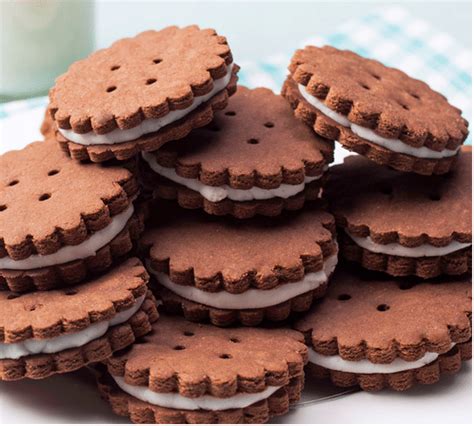 Chocolate Sandwich Cookies Saving Room For Dessert Atelier Yuwa Ciao Jp