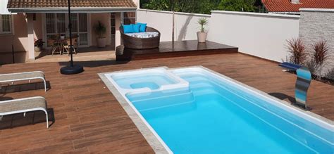 Linha Confort Henrimar Piscinas