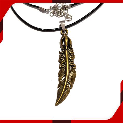 Gold Feather Locket For Men Best And Stylish Gold Sliver Lockets For Men