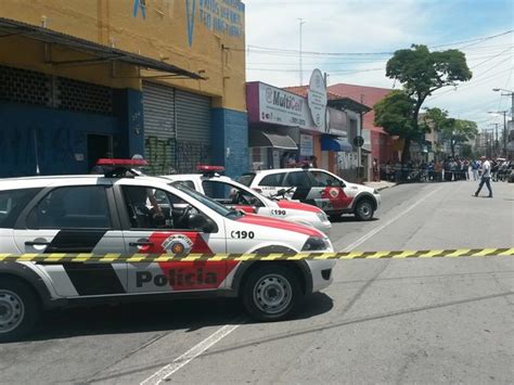 G1 Suspeito De Roubo é Preso Após Tiroteio No Centro De Jacareí