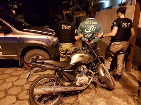 G1 PRF prende motociclista embriagado que conduzia veículo roubado