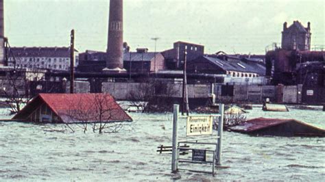 The Great Flood In Hamburg February 1962 Off Topic Chat Treasure