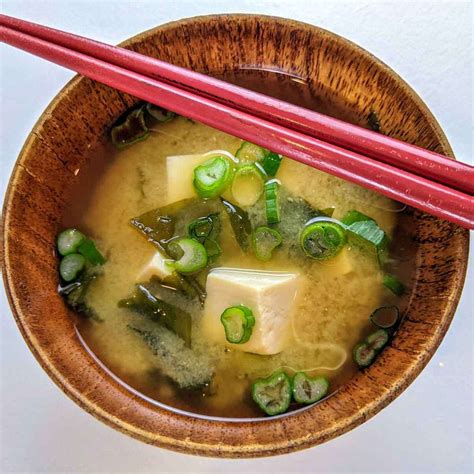 How To Make Simple Delicious Miso Soup The Japanese Kitchen