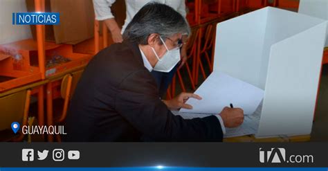 Guillermo Lasso Ejerci Su Derecho Al Voto En Colegio De Guayaquil