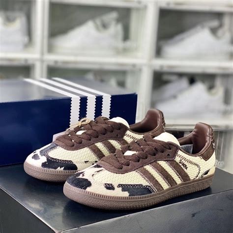 Notitle x Adidas Originals Samba OG Milk Cow รองเทาผาใบลำลองรองเทา