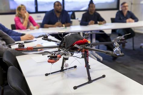 Piloter un drone est ce qu une formation est nécessaire Drone Up