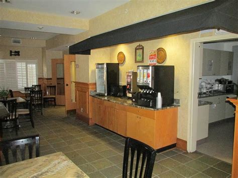 COMFORT SUITES AIRPORT $96 ($̶1̶1̶8̶) - Updated 2022 Prices & Hotel Reviews - Kenner, LA