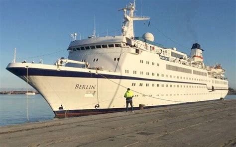 Una Nuova Banchina Nel Porto Per L Attracco Delle Navi Da Crociera