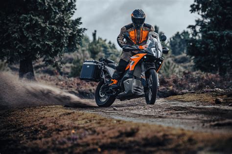 Ktm Adventure First Look Review Toplaundryservices