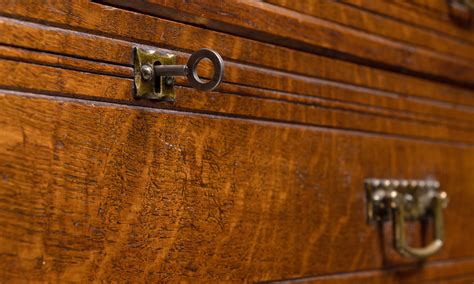 Oak Chest Of Drawers Obsolete