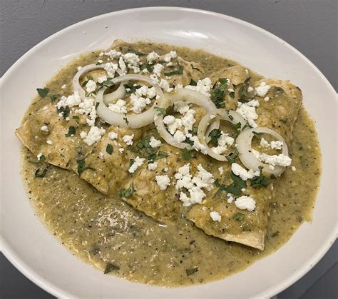 Enchiladas verdes : r/mexicanfood