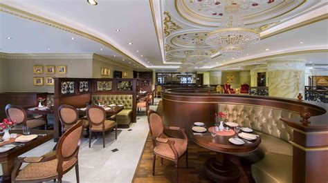 Enjoy An Authentic French Brasserie Experience At The Iconic Cafe Un Deux Trois New York Ny Today 12