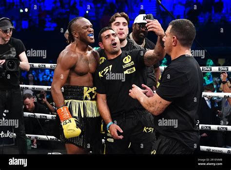 Ksi Left Celebrates Victory Via Ko Against Joe Fournier After The Cruiserweight Bout At The