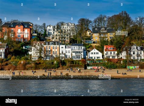 Villen Elbstrand Oevelgoenne Othmarschen Hamburg Deutschland