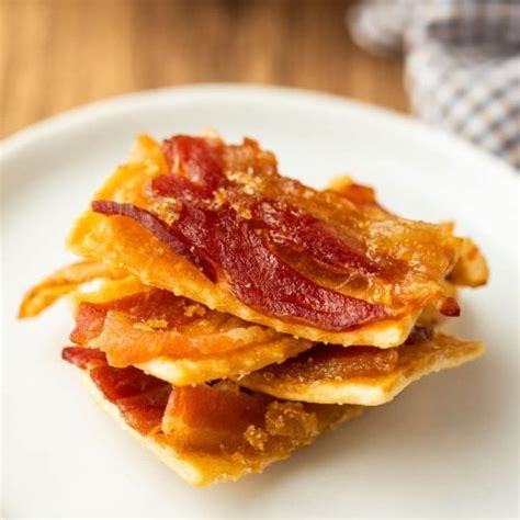 Bacon Crackers - Eating on a Dime