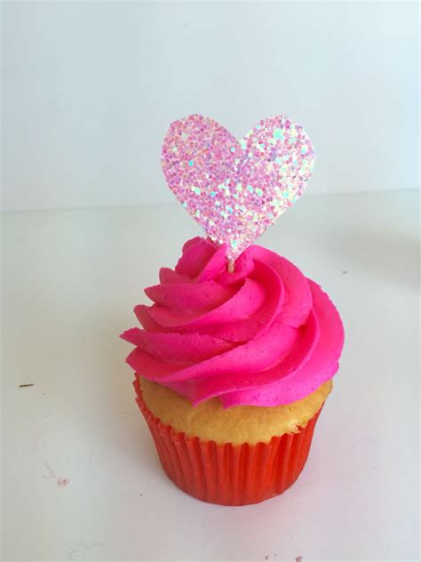 Hot Pink Swirl Buttercream With Vanilla Bread Pink Swirls Butter Cream Hot Pink