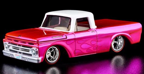 Ford F Rlc Exclusive Pink Edition Collectors Convention