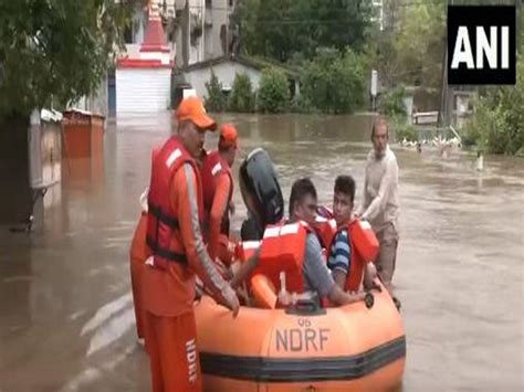 Gujarat Rains Navsari Experiences Waterlogging Ndrf Evacuates 30 People