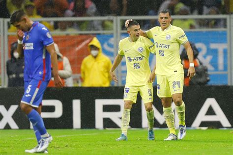 Aficionados Encaran A Jugadores Del Cruz Azul Tras Goleada Hist Rica