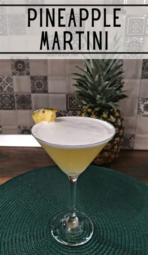 Pineapple Martini Cocktail Recipe - Foodiosity