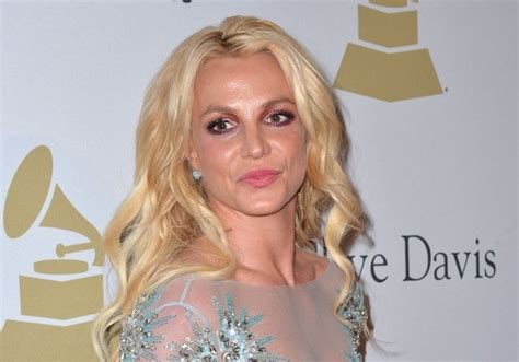 Britney Spears D Voile Un Titre In Dit Pour Son Anniversaire Elle