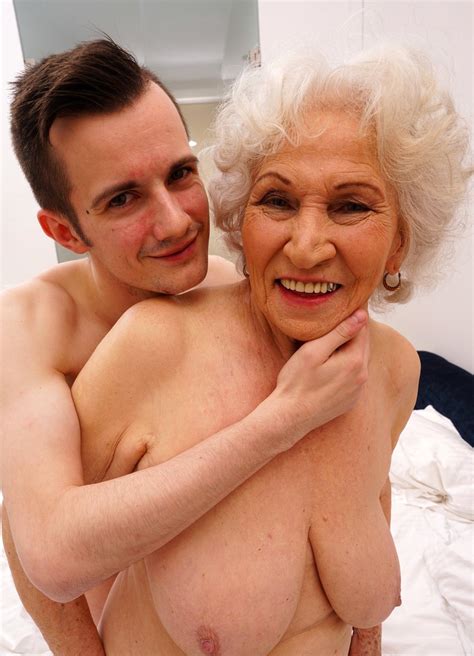 Fresh Granny Couple Truth Or Dare Pics Homemadegrannyporn