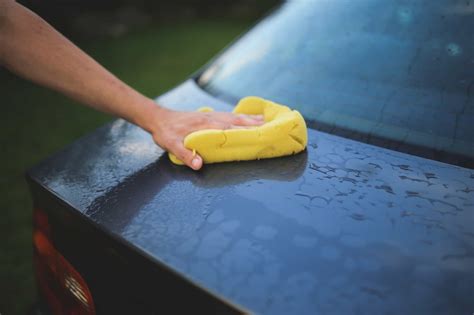 Pros And Cons Of A Hand Carwash Vs Automatic Carwashes