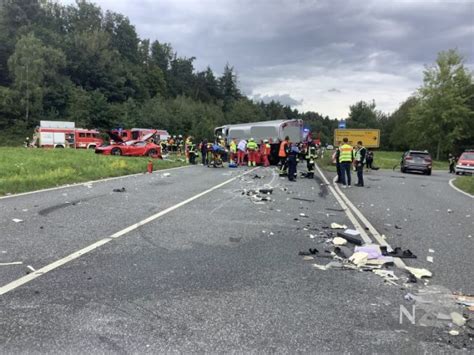 Zwei Schwerverletzte bei Frontalzusammenstoß Taunus Nachrichten